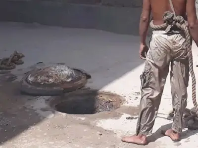 Six Sanitation Workers Injured in Muzaffargarh Road Accident