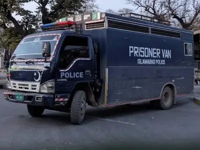 Three Escaped Prisoners Surrender to Rawalpindi Police After Raids