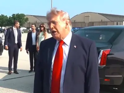 Trump Says Iran Wants to Settle, Paused Talks for Khamenei Funeral