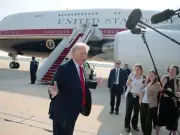 Trump Flies on Qatar-Donated Air Force One, Praises Gift